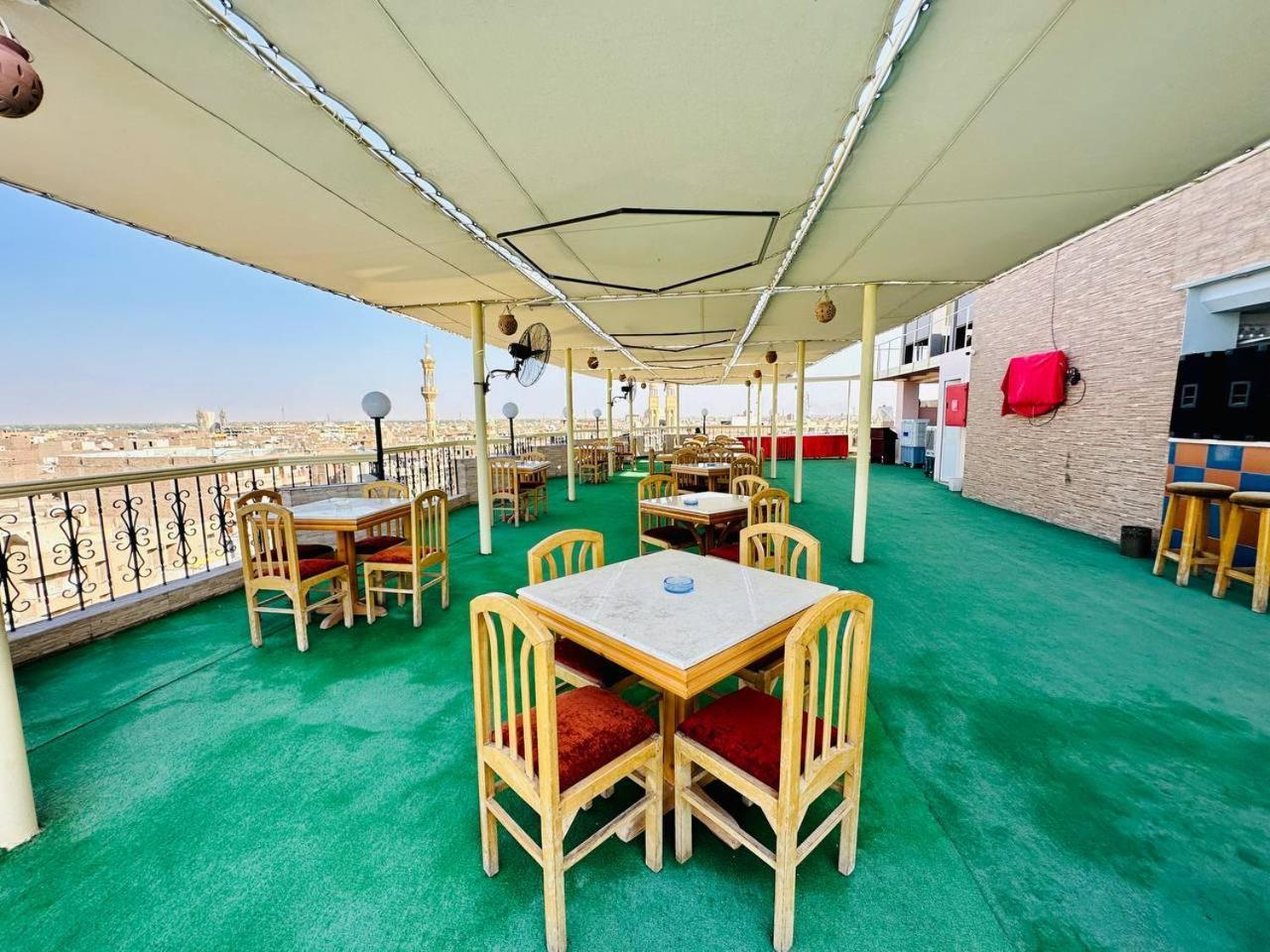 Queens Valley Hotel Luxor Buitenkant foto
