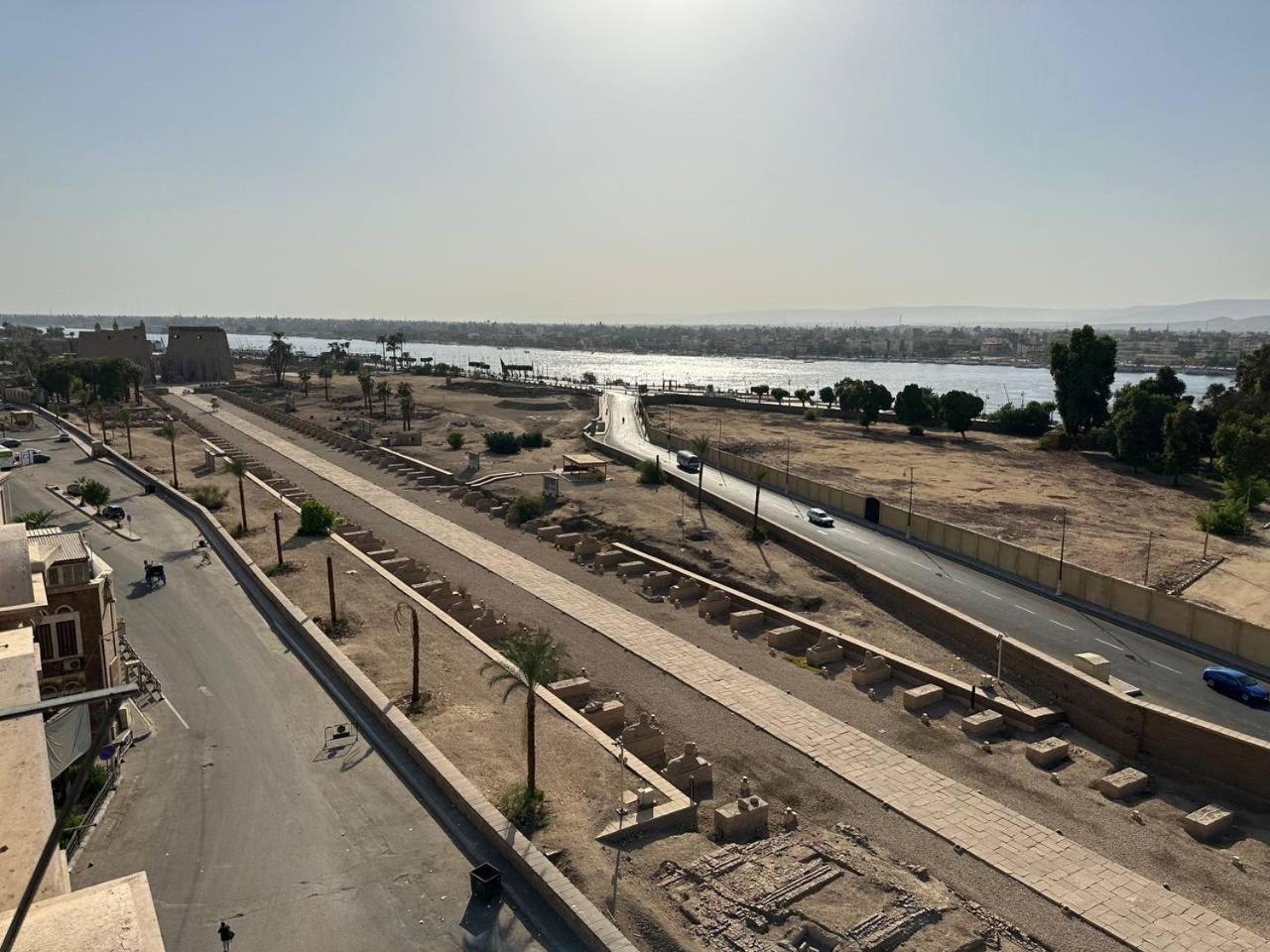 Queens Valley Hotel Luxor Buitenkant foto