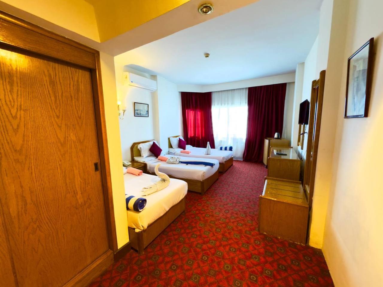 Queens Valley Hotel Luxor Buitenkant foto