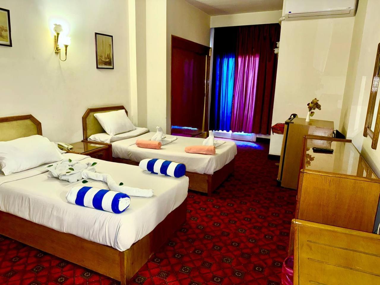 Queens Valley Hotel Luxor Buitenkant foto